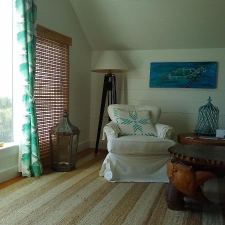 Surf Song Bed & Breakfast 티베아일랜드 외부 사진