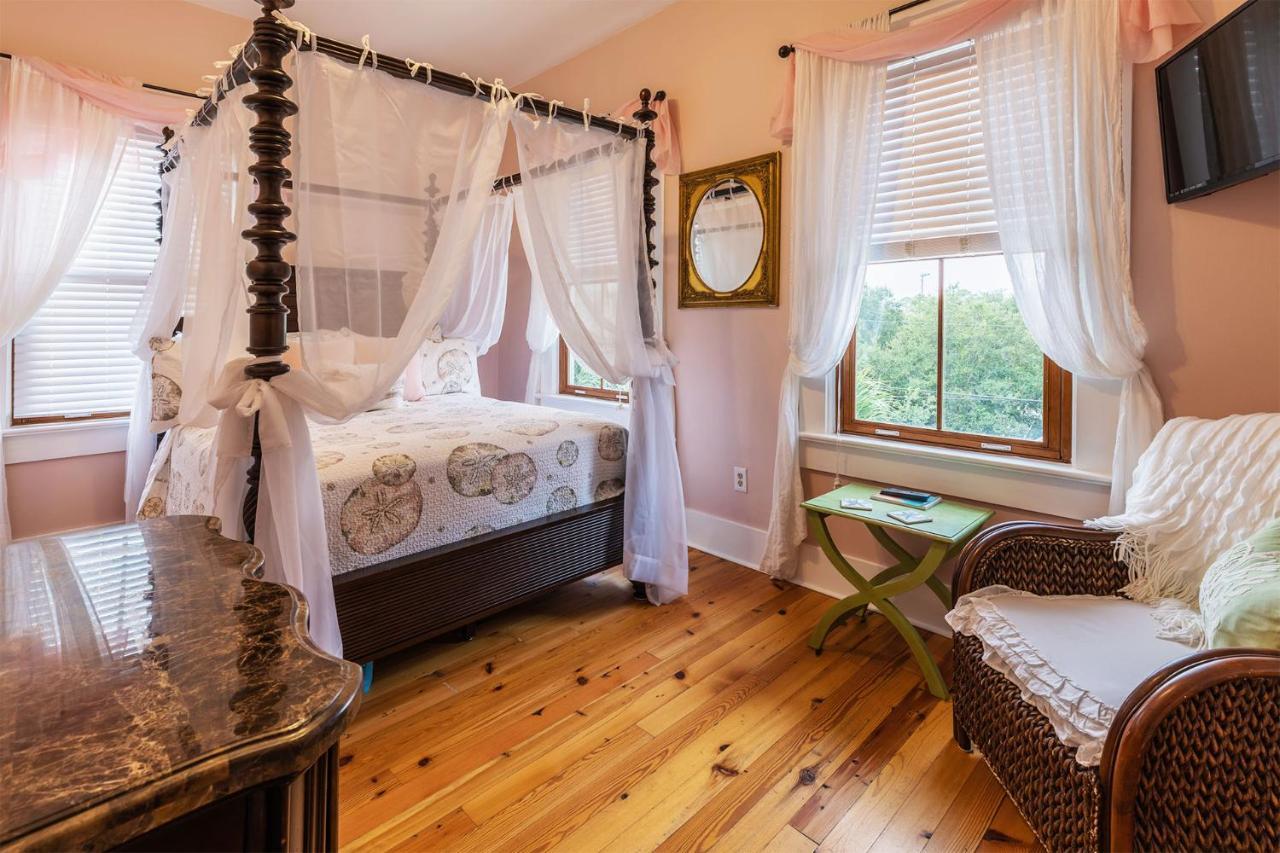Surf Song Bed & Breakfast 티베아일랜드 외부 사진