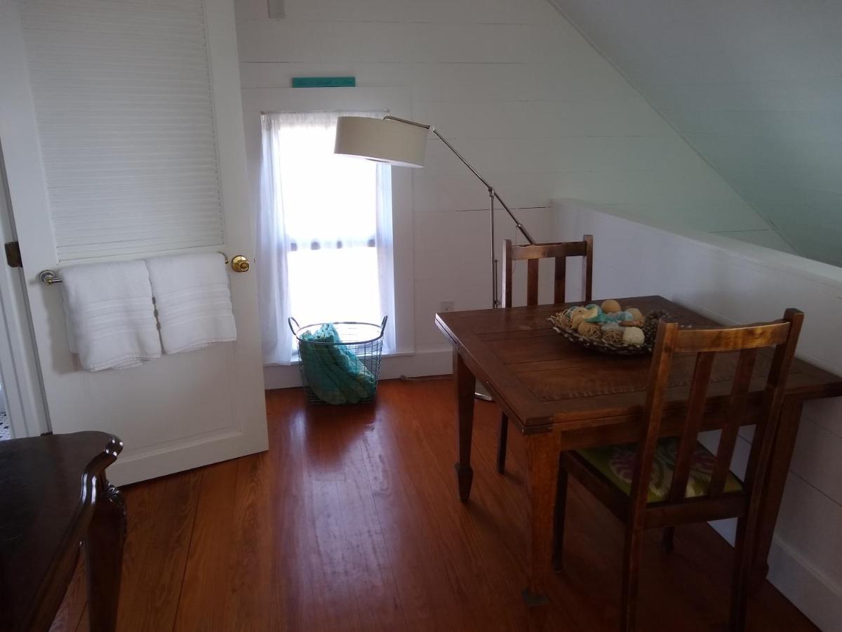 Surf Song Bed & Breakfast 티베아일랜드 외부 사진